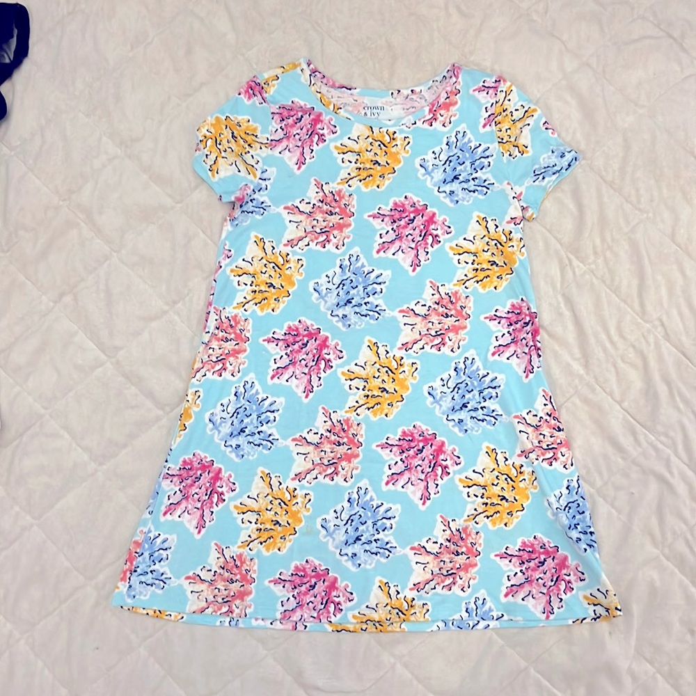 Crown and Ivy kids' summer dress-size M. Gently used, good condition.